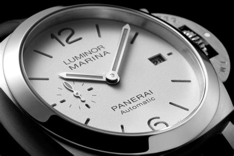 【女性も似合うPANERAI】ルミノールマリーナクア .